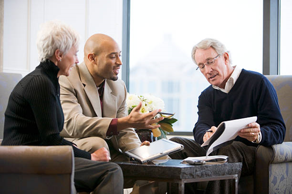 Planning your retirement income with clear, unhurried guidance